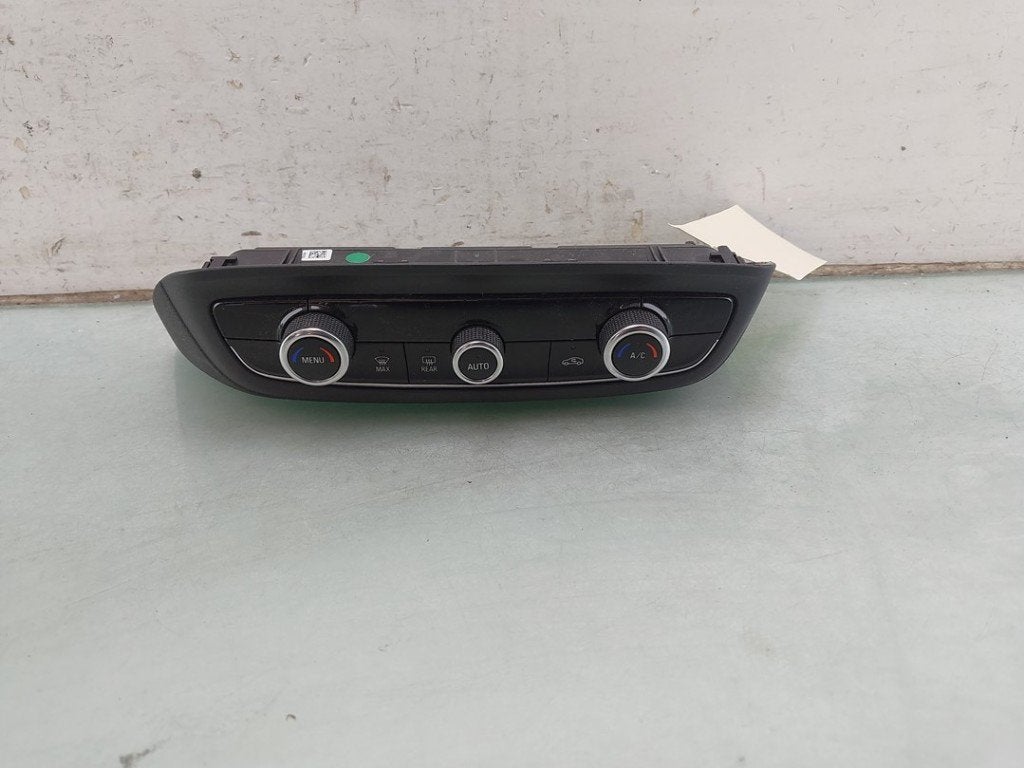 BEDIENINGSPANEEL VERWARMING Opel Crossland (X), Auto-onderdelen, Gebruikt, Opel, Opel Automobile GmbH, Kontakt-opel@opel.com