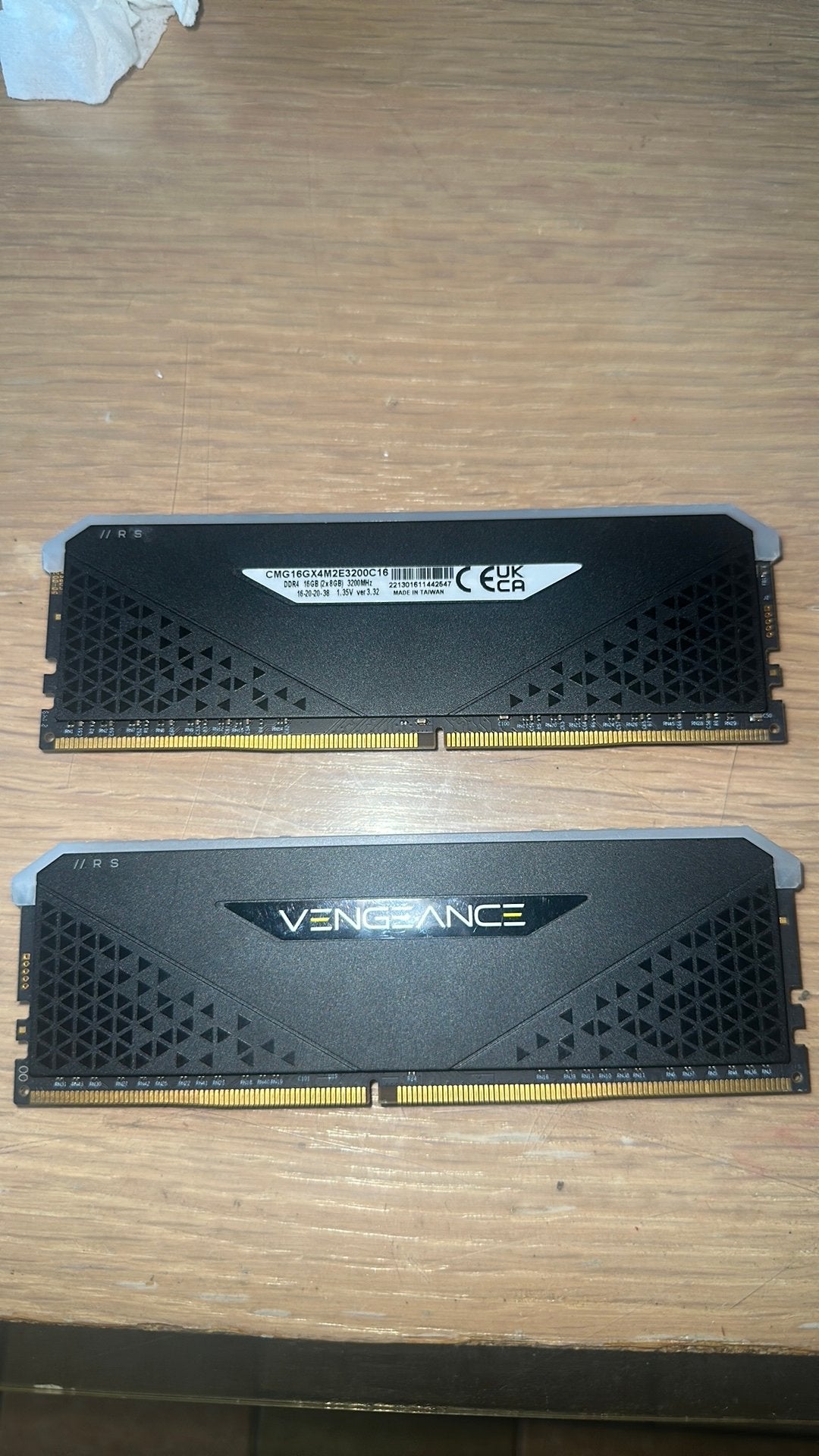 Corsair Vengeance 16GB DDR4 3200MHz (2x8GB), DDR4, Ophalen of Verzenden, Zo goed als nieuw, Desktop