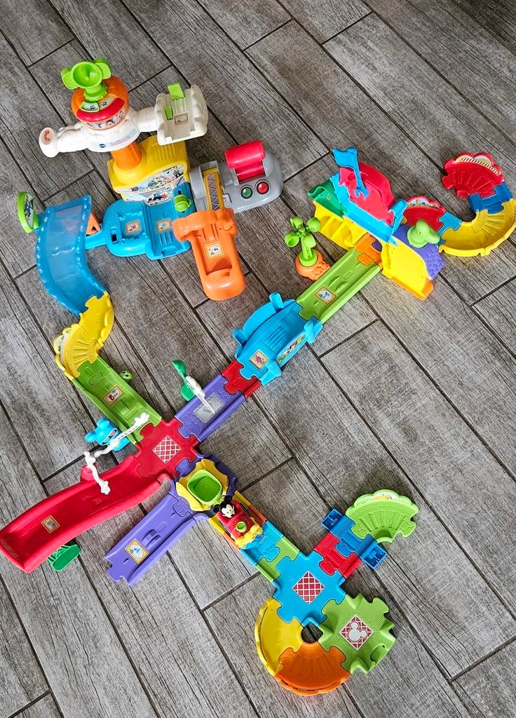 Toet Toet Vliegveld en Toet Toet Trein, Kinderen en Baby's, Ophalen