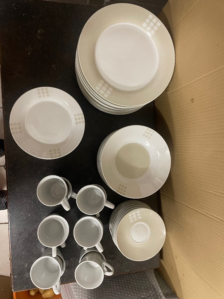 tafel service 12 delig, Maison & Meubles, Enlèvement, Comme neuf, Service complet