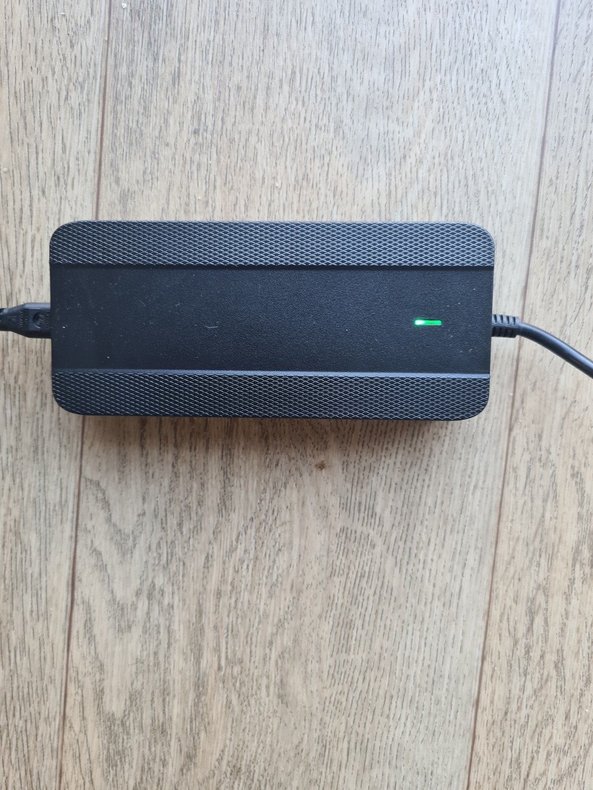 MDA e-bike acculader 42V 3A – 36V Li-ion, Fietsen en Brommers, Ophalen of Verzenden