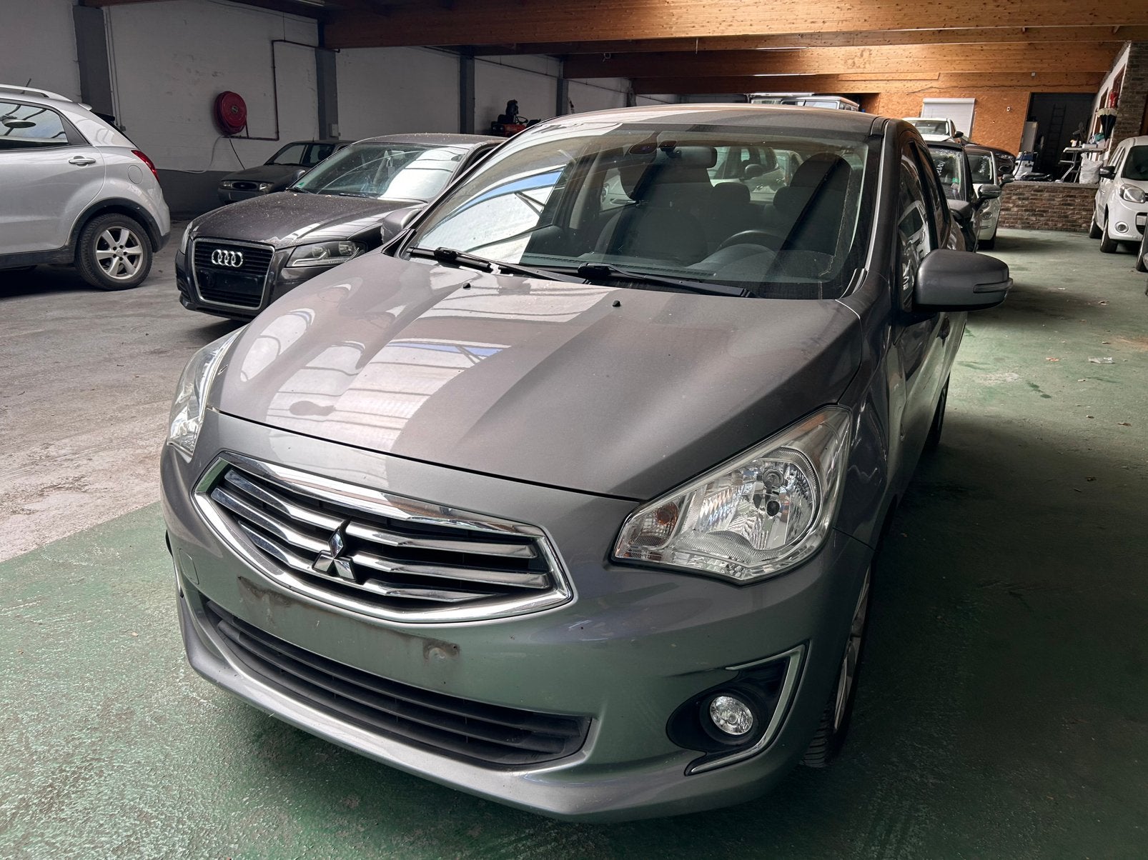 Mitsubishi attrage 1.2 essence année 2015, Boîte automatique, Autos, Achat, 4 portes, Entreprise, Automatique