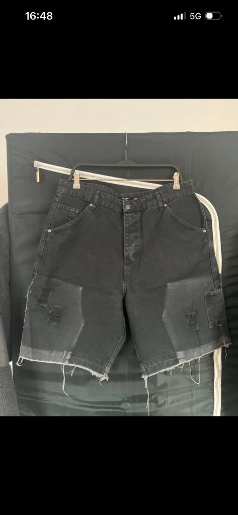 Short noir jaded London taille 34, Vêtements | Hommes, Jeans, Comme neuf, W33 - W34 (confection 48/50), Noir, Enlèvement ou Envoi