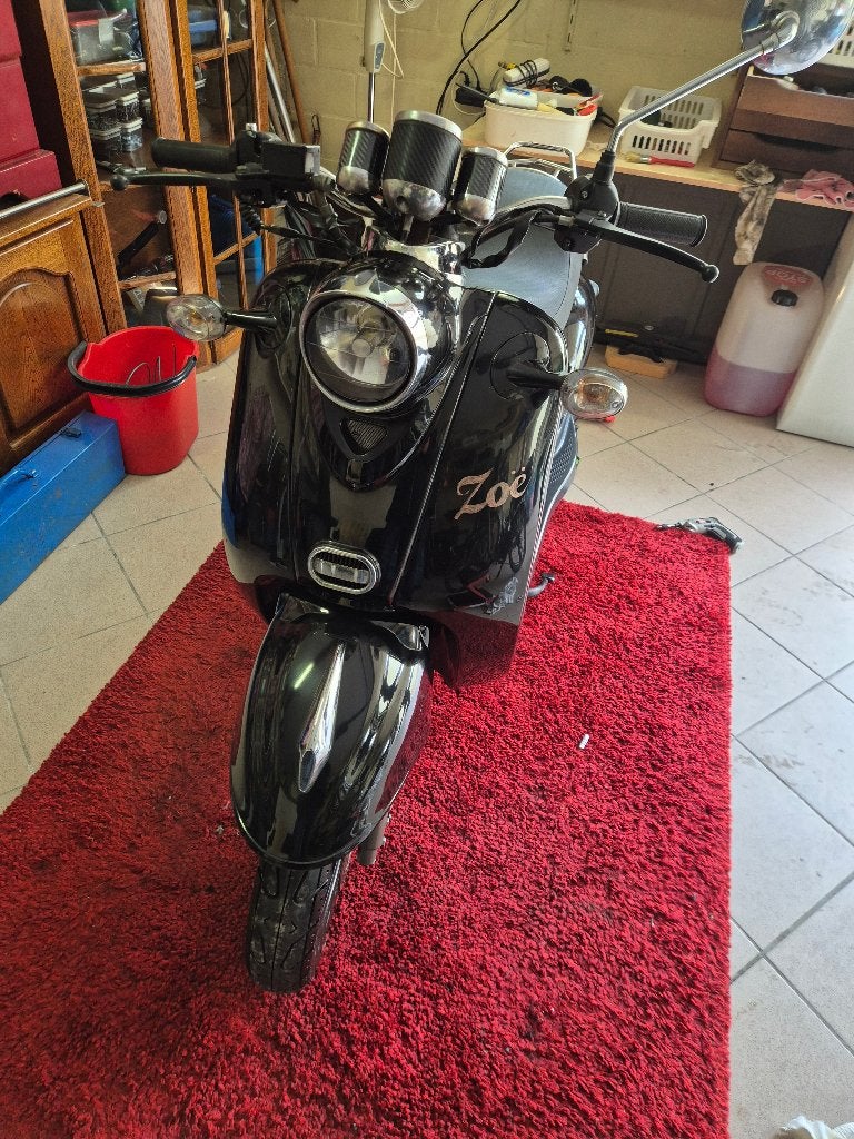 Scooter zoe, Fietsen en Brommers, Snorfietsen en Snorscooters, Gebruikt, Benzine, Ophalen, Overige merken