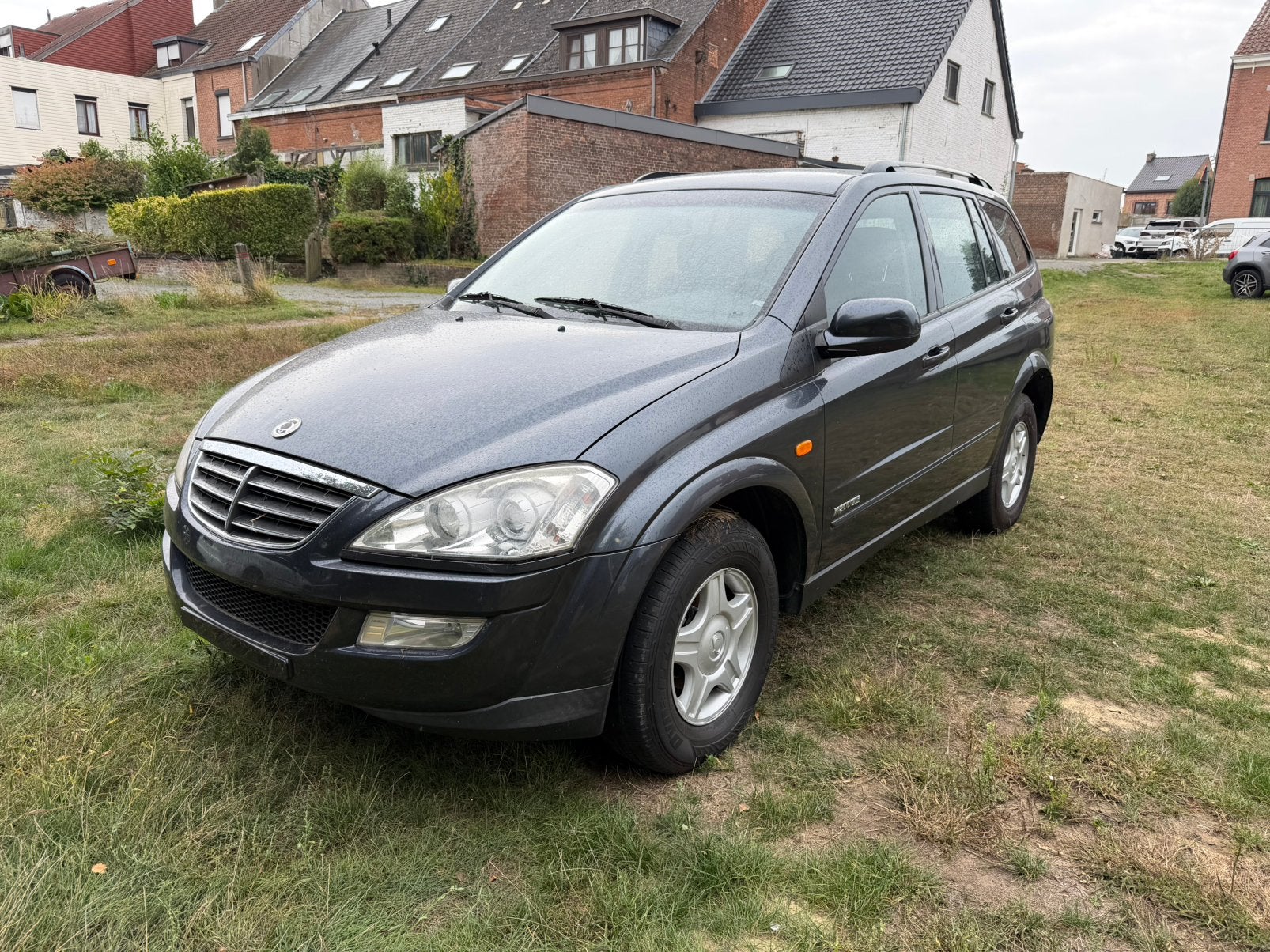 Ssangyong Kyron 4x4 2009 climatisation 185.000KM commerce, Autos, 100 kW, Achat, Boîte manuelle, 1998 cm³
