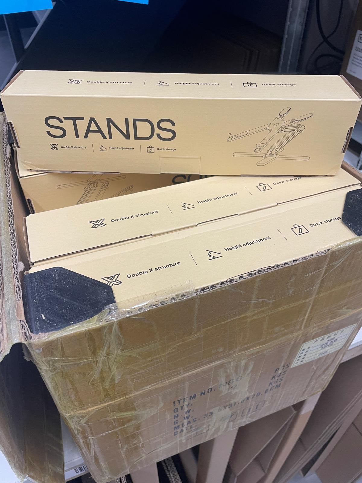 Ter overname: lot van 85x laptopstands (nieuw in doos), Diversen, Bureau-accessoires, Ophalen