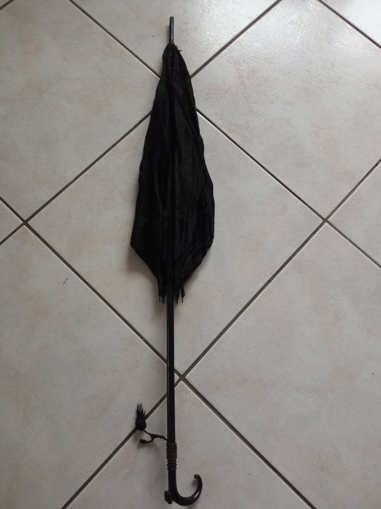Antieke zijden parasol uit de jaren 1900, Antiek en Kunst, Verzenden