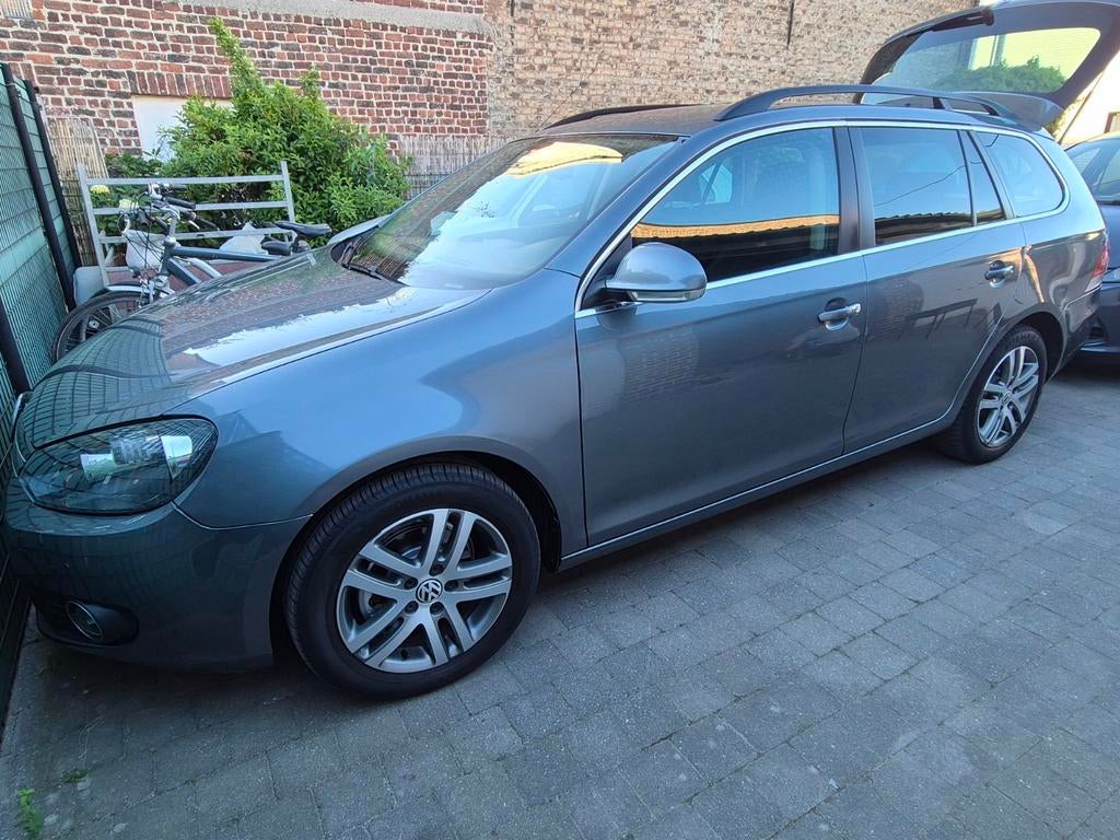 Vw Golf 6 tdi,2010, break, Autos, Boîte manuelle, Noir, 5 portes, Velours