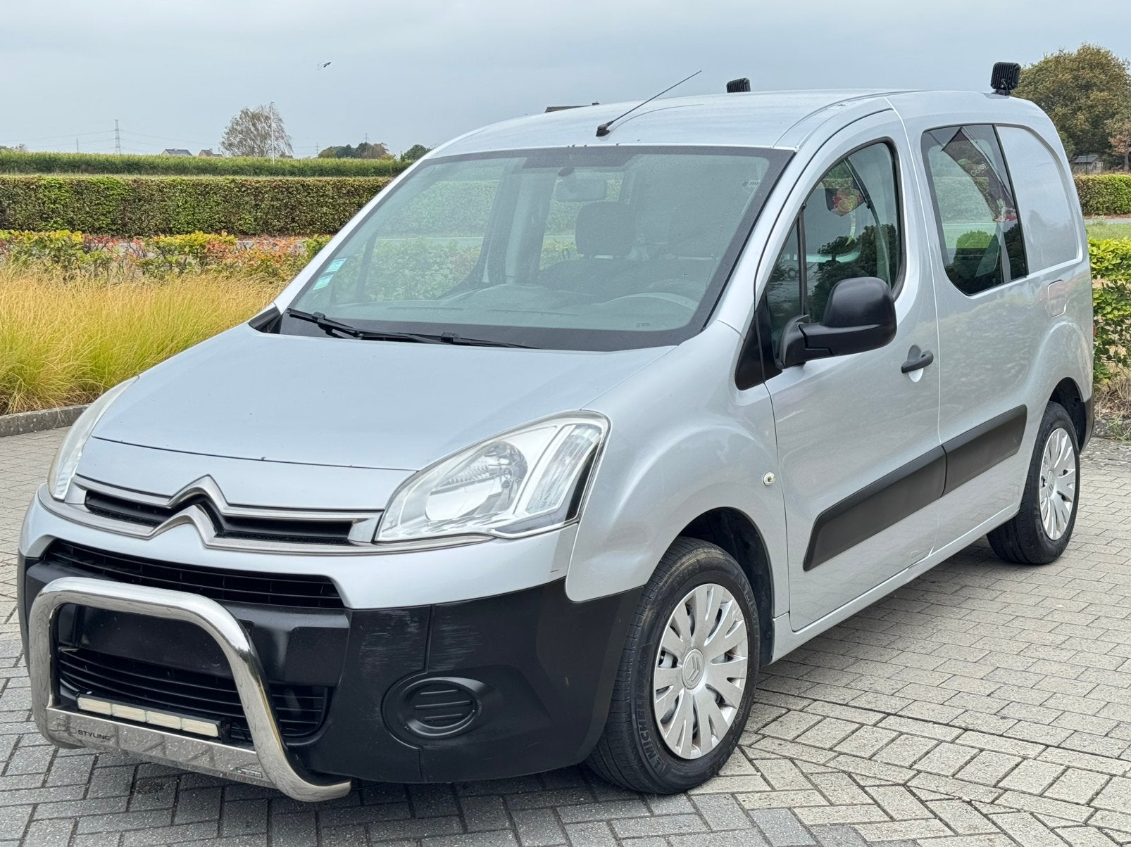 Citroen Berlingo 1.6HDI Trekhaak Euro5 Gekeurd v Verkoop, Auto's, Citroën, Elektrische ramen, Particulier, Zilver of Grijs