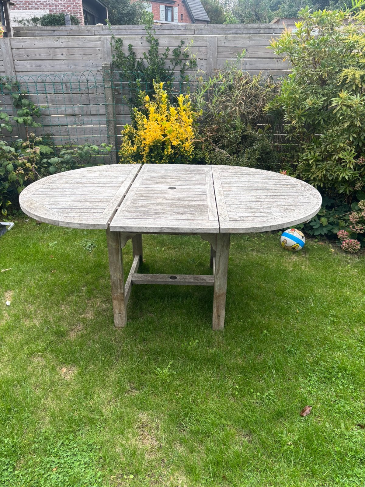 Tuintafel in hout, Ophalen, Gebruikt, Hout