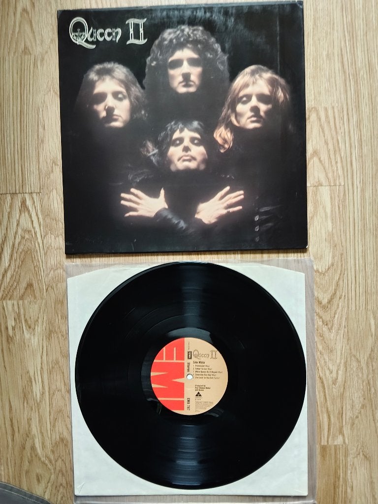 QUEEN II LP UK, Gatefold hoes, Verzenden