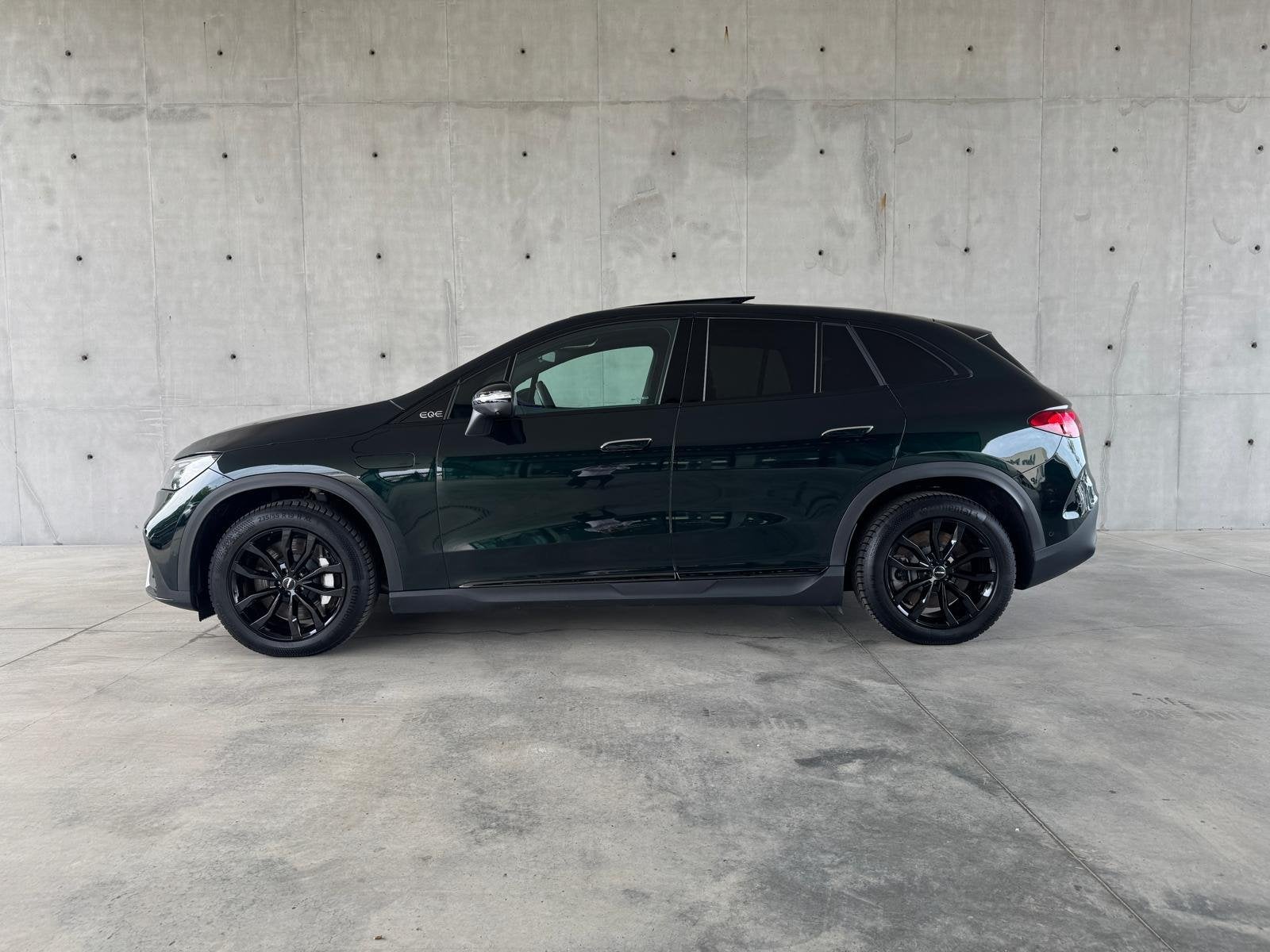 Mercedes-Benz EQE SUV 350 4MATIC AMG Line + BURMESTER + LEDE, https://public.car-pass.be/vhr/cf230edb-0f44-480e-98b1-3303f5150b85