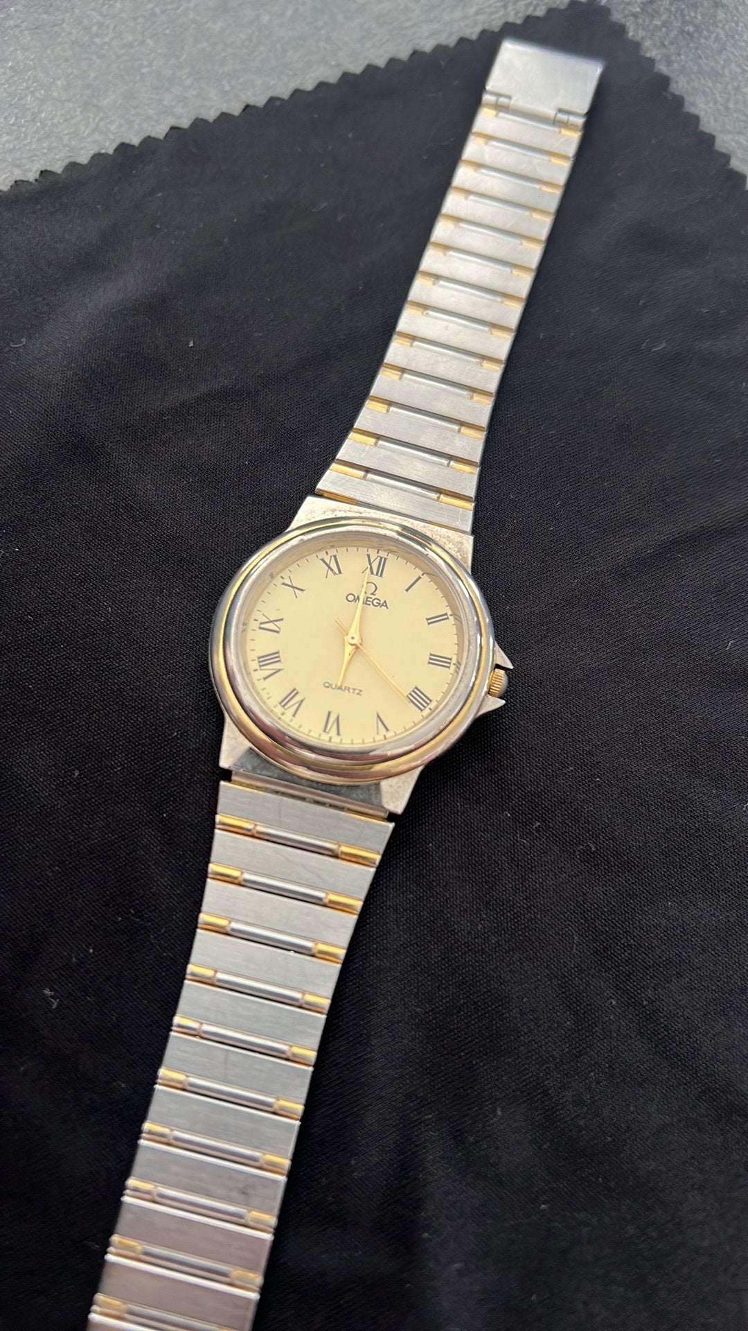 Omega x Quartz vintage 1980, Montre-bracelet, Enlèvement, Utilisé, Omega
