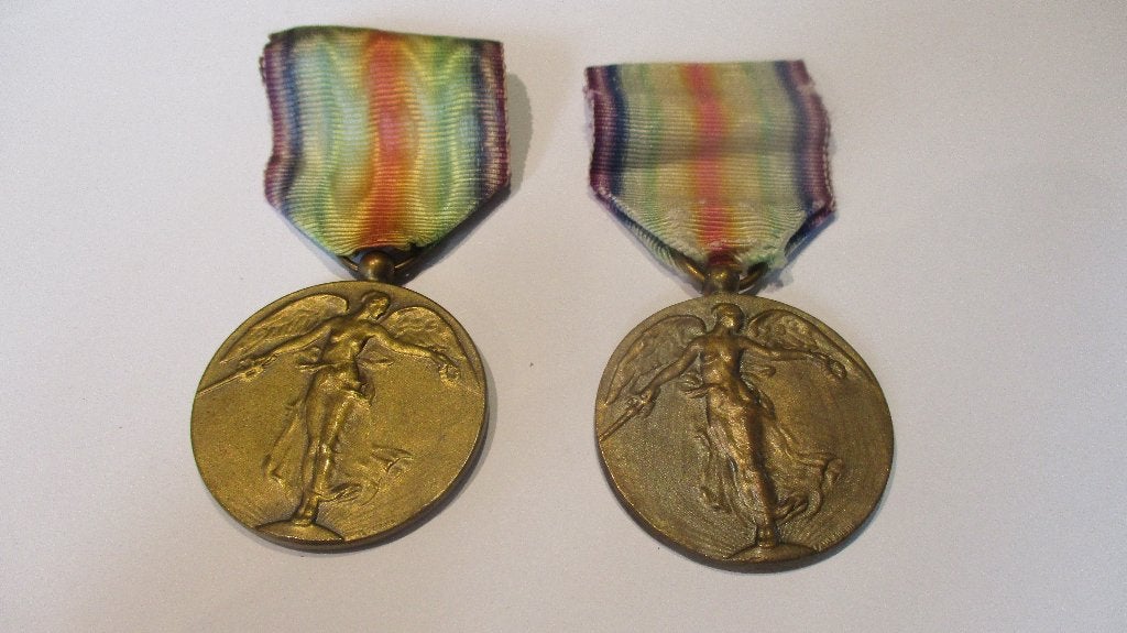 Lot de deux décorations interalliées, Enlèvement ou Envoi, Autres, Ruban, Médaille ou Ailes