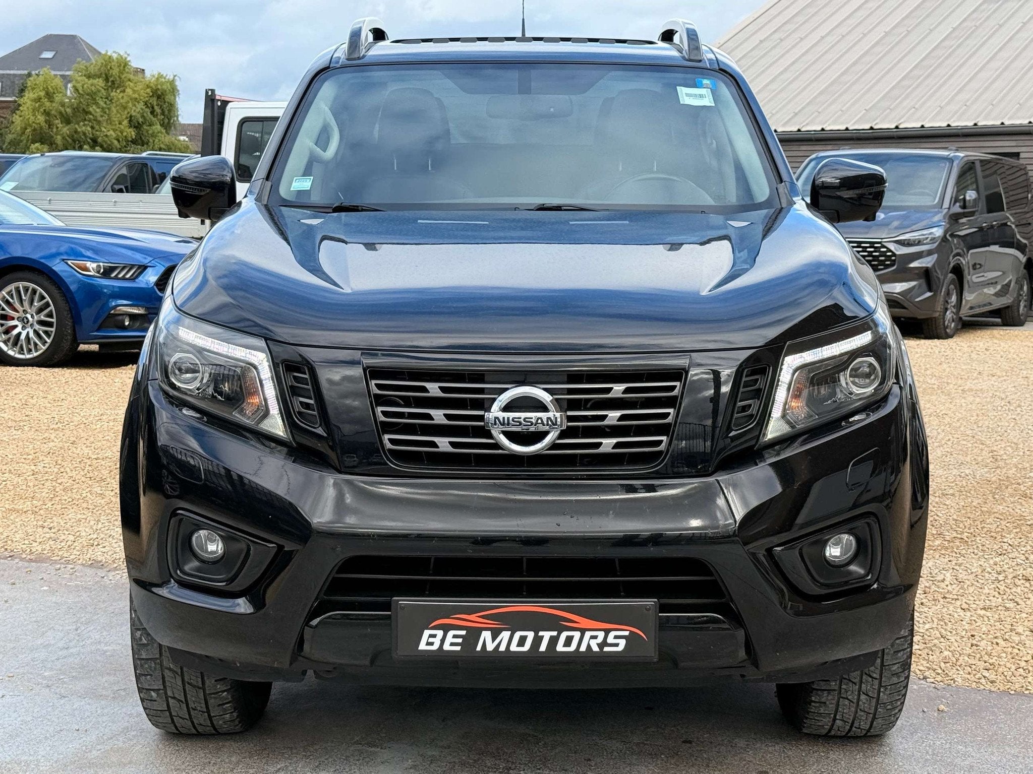 Nissan Navara 2.3dCi 4WD 190 New N-Guard 190CV *TVAC-BTWINCL, Automaat, 4 deurs, Gebruikt, 4 cilinders