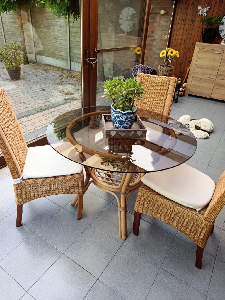 Rotan tafel en stoelen, Ophalen, Zo goed als nieuw
