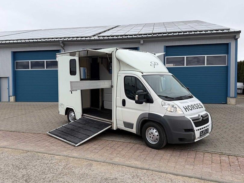 Remorque pour chevaux Horse van Horsetrailer Chevaux, Enlèvement, Utilisé, Polyester, Remorque 2 chevaux