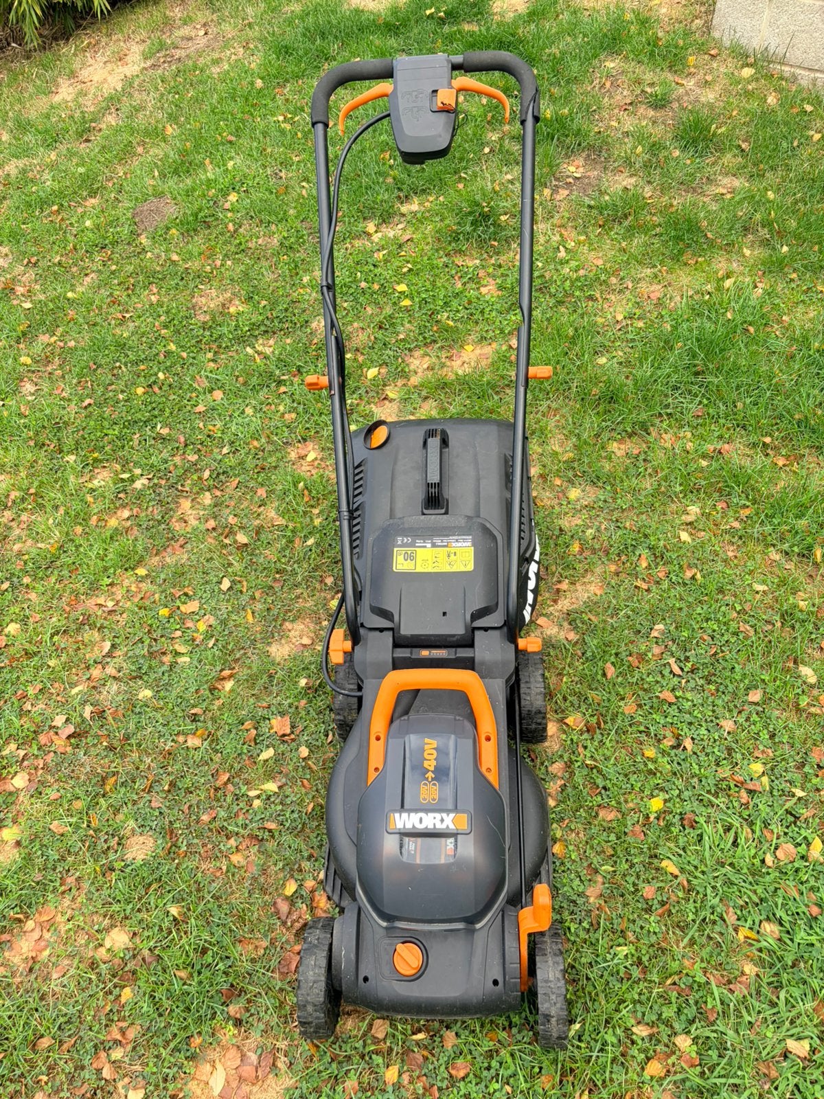 Tondeuse Worx sur accu en très bon état, Jardin & Terrasse, Tondeuses à gazon, Enlèvement, Comme neuf, Tondeuses à gazon sur batterie