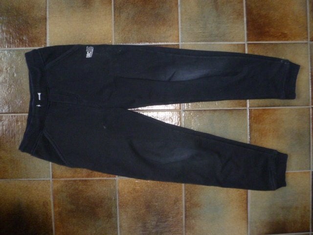 zwarte jogging broek, maat 140. jongen, Kinderen en Baby's, Ophalen of Verzenden, Jongen, Broek