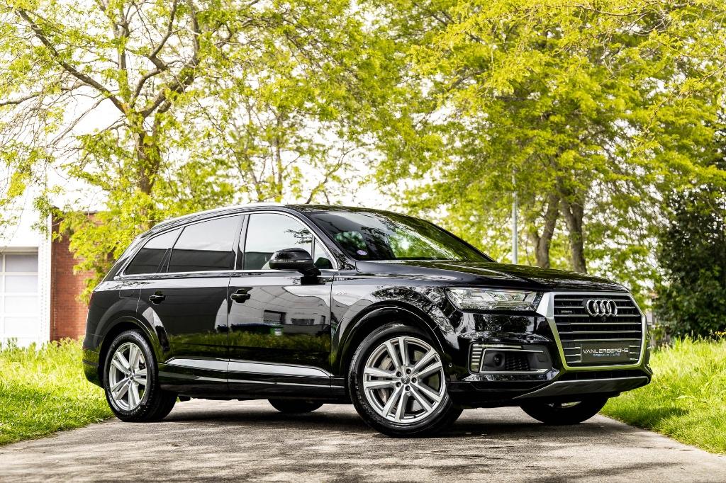 Audi Q7 e-tron 3.0 TDI V6 Quattro S-Line * ACC * 360 *, Auto's, Audi, Bedrijf, Te koop, Q7, 360° camera, 4x4, ABS, Achteruitrijcamera