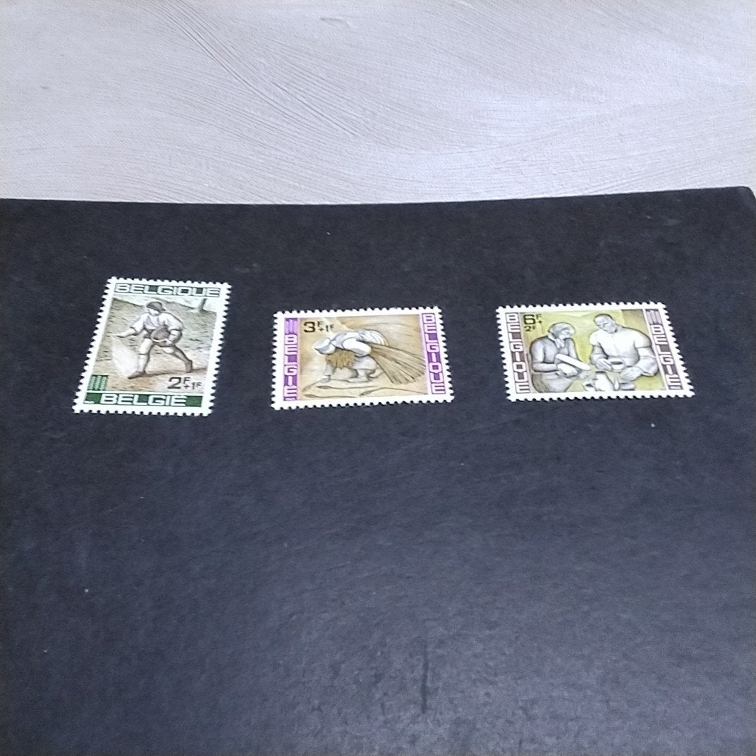 BELGIE  1243/1245 postfris met cote 1,25 €, Postzegels en Munten, Ophalen of Verzenden, Postfris