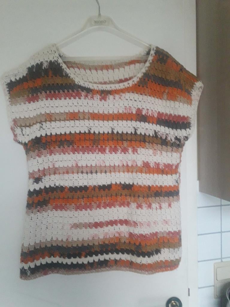 Nieuw, met de hand gehaakt pulltje zonder mouwen., Hobby & Loisirs créatifs, Tricot & Crochet, Enlèvement ou Envoi, Neuf, Crochet