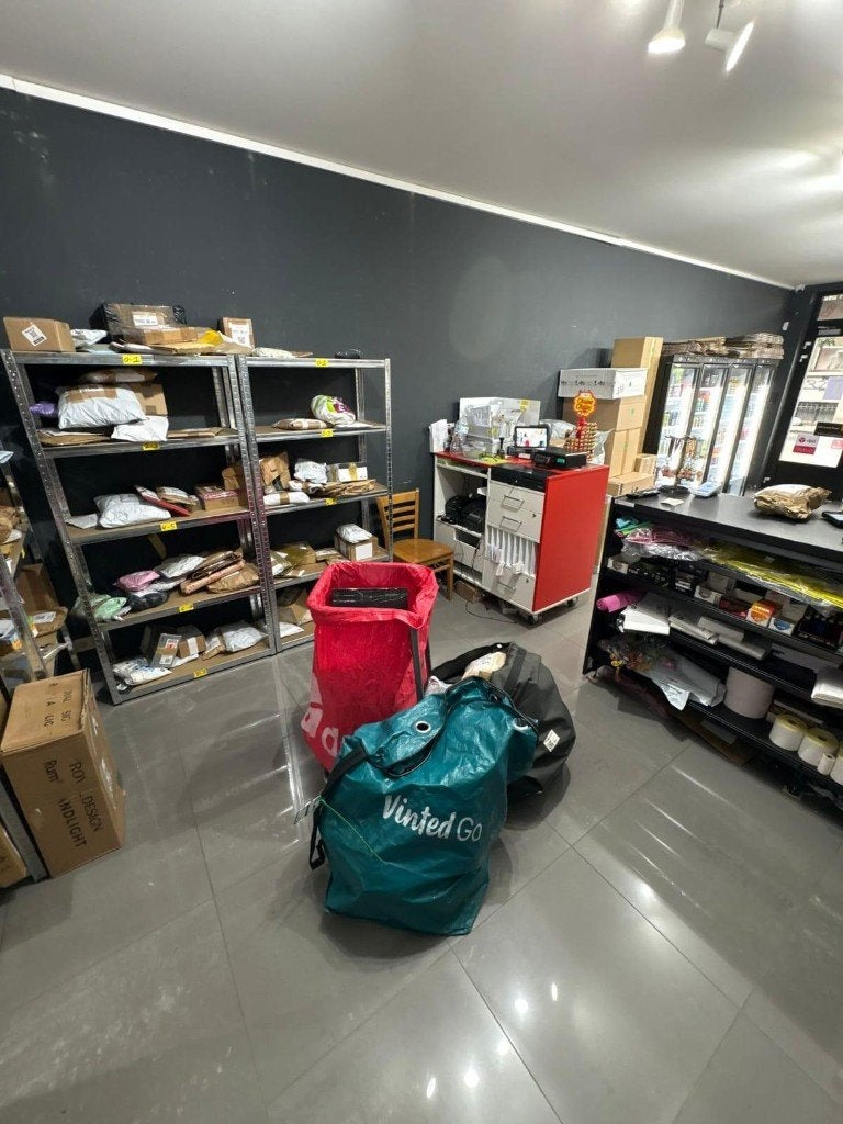 Libraire/Point relais, Enlèvement ou Envoi, Utilisé