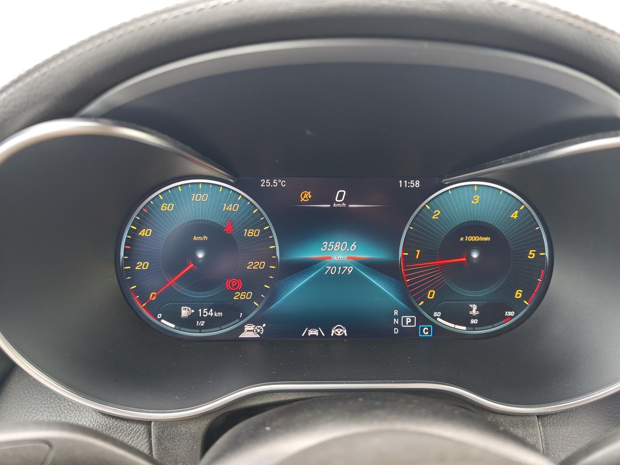Mercedes-Benz GLC-Klasse 200 D 4MATIC SUV Luxuury Line | Ver, Automaat, https://public.car-pass.be/vhr/ba50437e-343b-4431-8263-0c094b1b0e9a