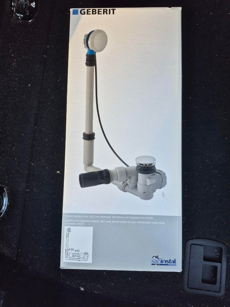 Geberit badgarnituur D52, Doe-het-zelf en Bouw, Ophalen, Nieuw, Bad
