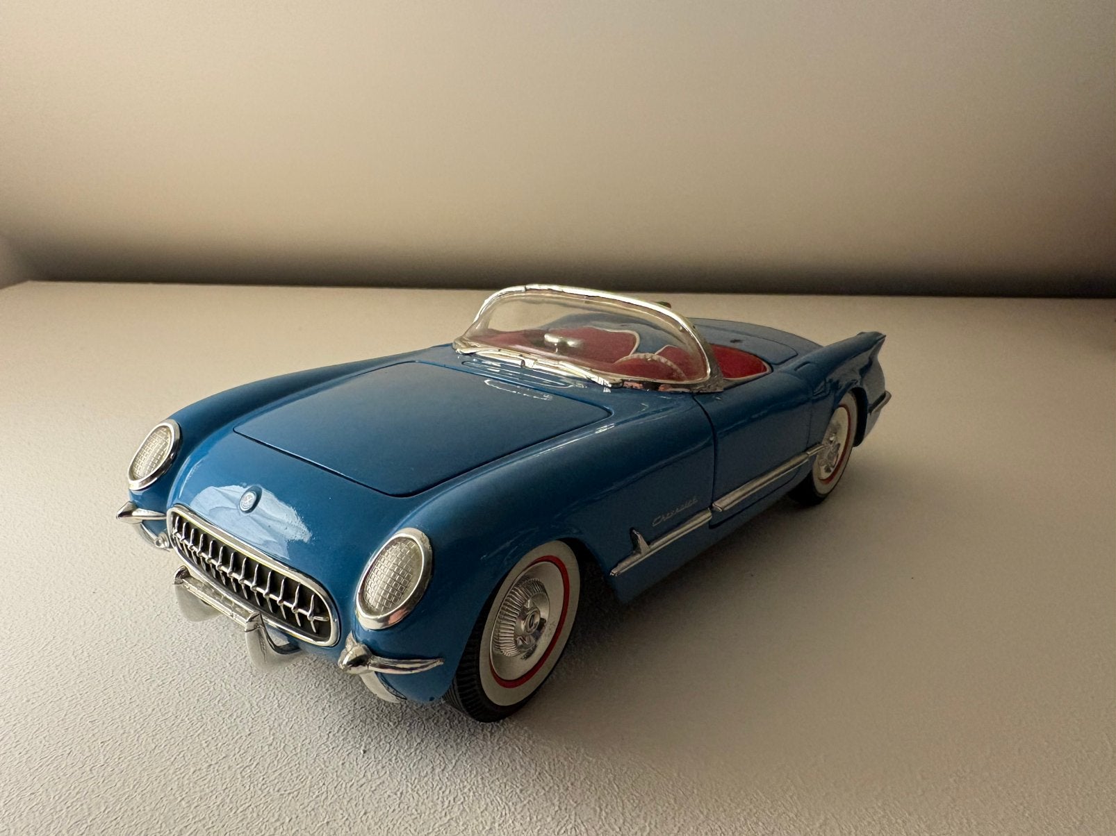 Chevrolet Corvette 1:18 ERTL, Enlèvement ou Envoi, Comme neuf, ERTL
