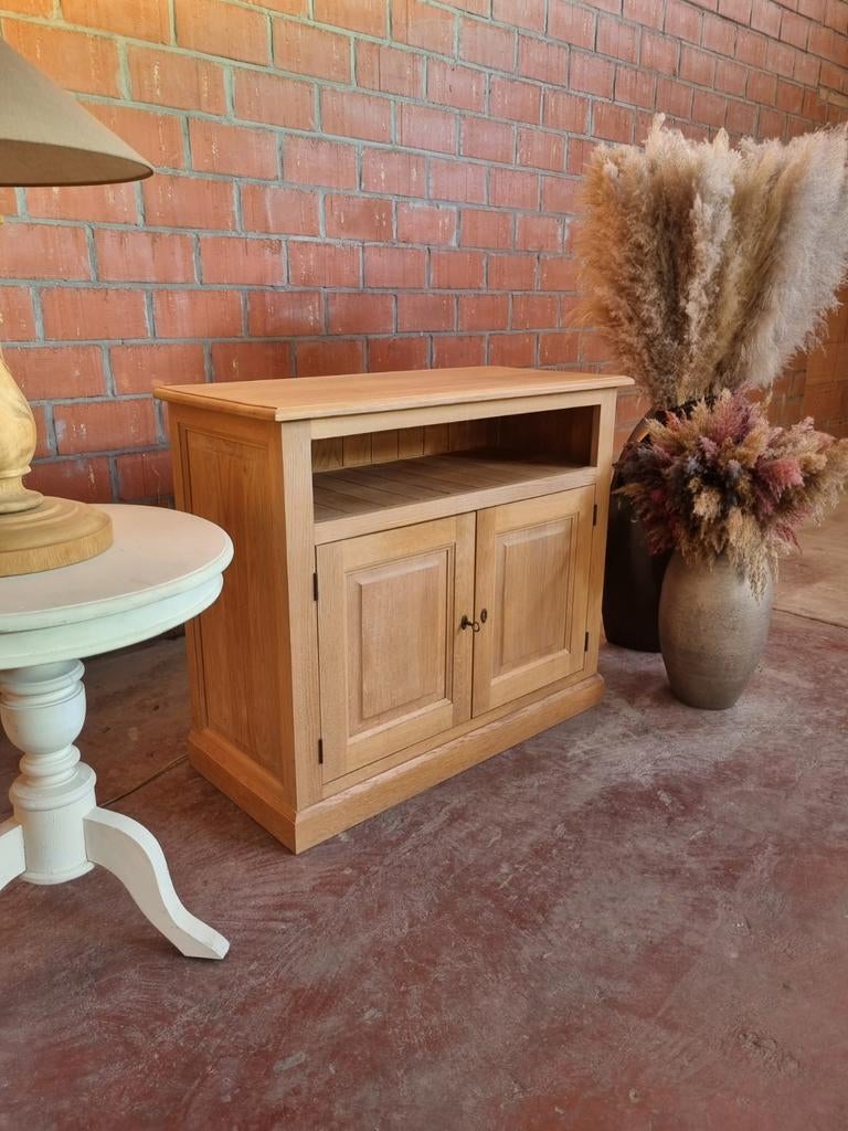 Eiken tv meubel art:94/26.5