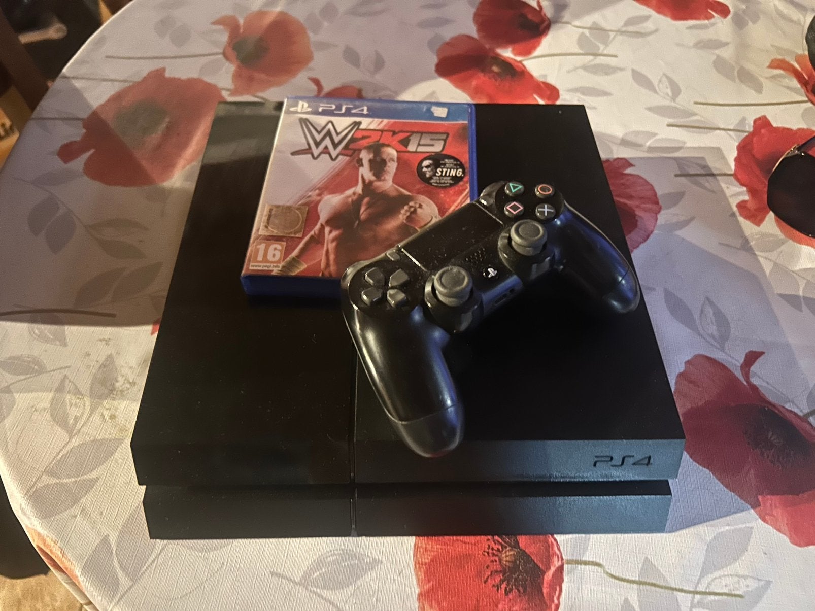 PS4 Console + Controller met kabels Perfecte Staat, Games en Spelcomputers, Spelcomputers | Sony PlayStation 4, Zo goed als nieuw