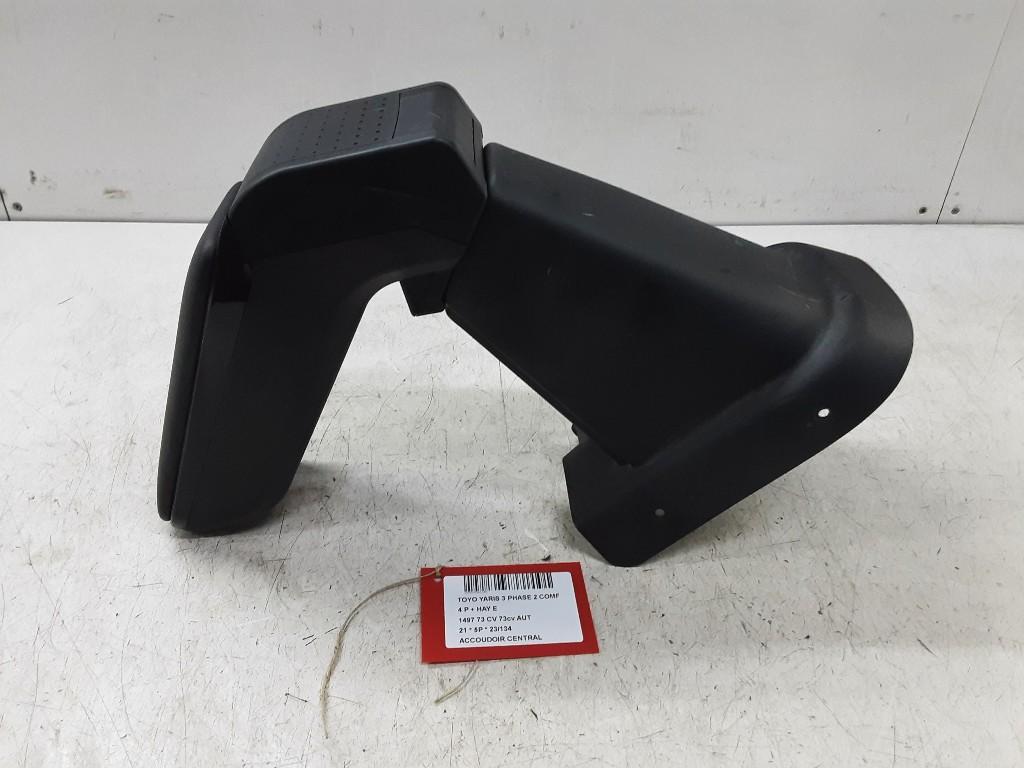 MIDDENCONSOLE Toyota Yaris III (P13) (01-2010/09-2020), Gebruikt, Mevr. I. Hauben, Toyota, Rue de l'Espoir 34 34
4030  GRIVEGNÉE, BE