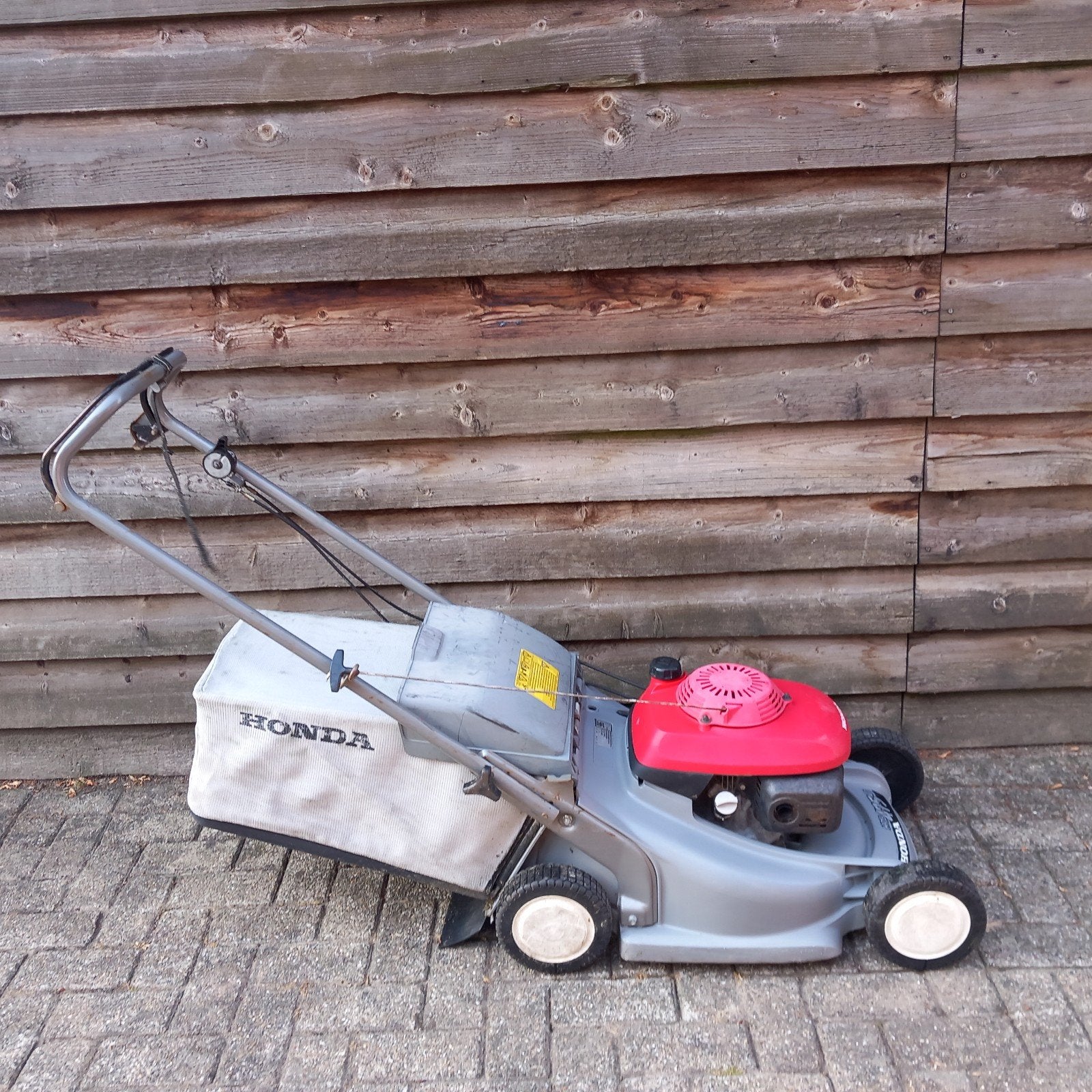 Honda grasmaaier HRB475C, Ophalen