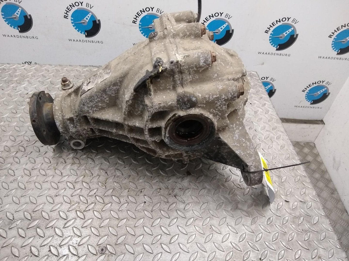 MERCEDES M CLASS ML 270CDI DIFFERENTIEEL / CARDAN 1633500414, Autos : Pièces & Accessoires, Autres pièces automobiles, Enlèvement ou Envoi