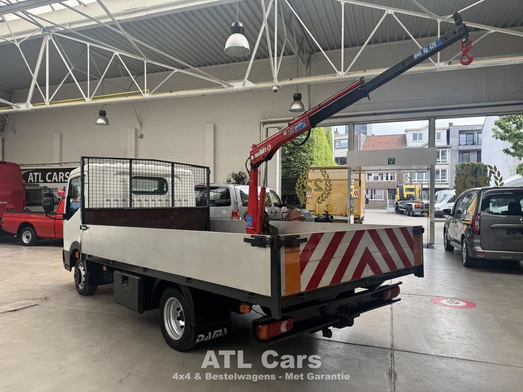 Nissan Cabster 2.5D | Open Laadbak | Kraan | 3500kg Trekverm, Auto's, Nissan, Voorwielaandrijving, Stof, Gebruikt, Overige modellen