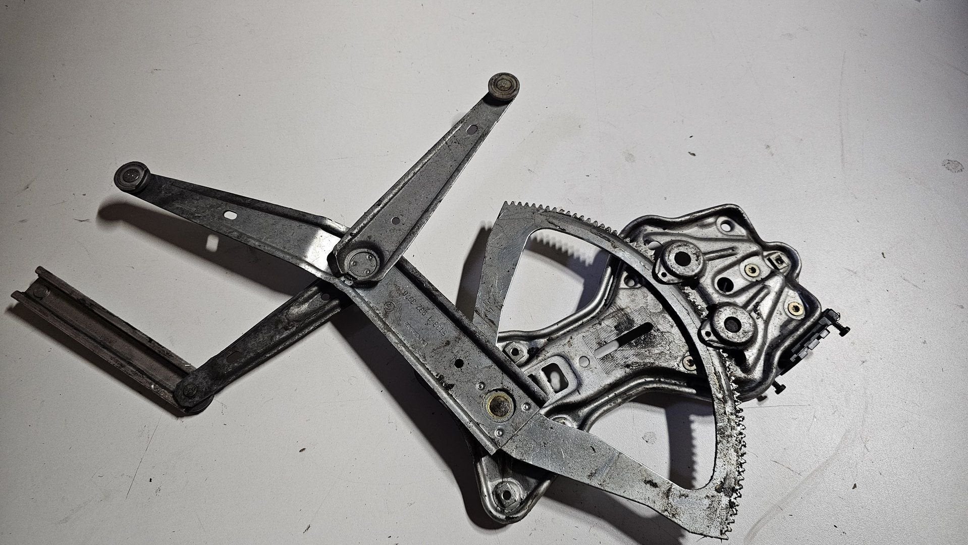 Raammechaniek linksvoor zonder motor BMW 3 serie E30 sedan t, Gebruikt, -, -, Ophalen of Verzenden