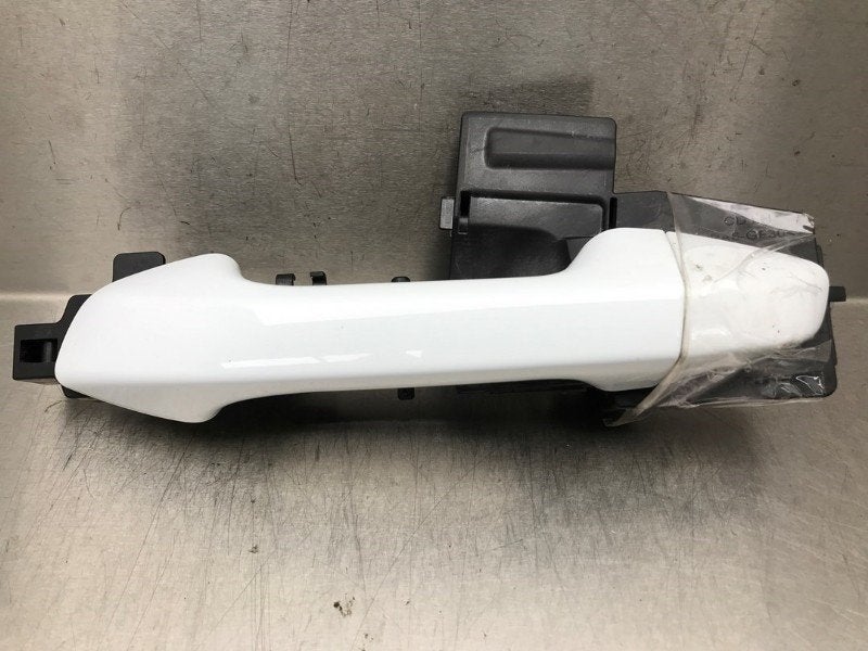 PORTIERGREEP BUITEN LINKS VOOR Kia Ceed Sportswagon (CDF), Gebruikt, Voor, Kia