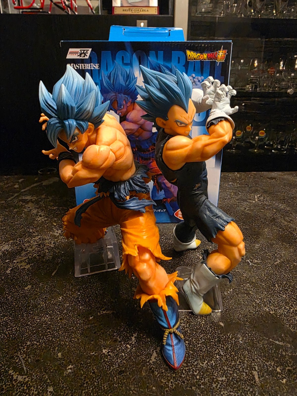 Statues Dragon Ball Goku et Vegeta, Enlèvement ou Envoi