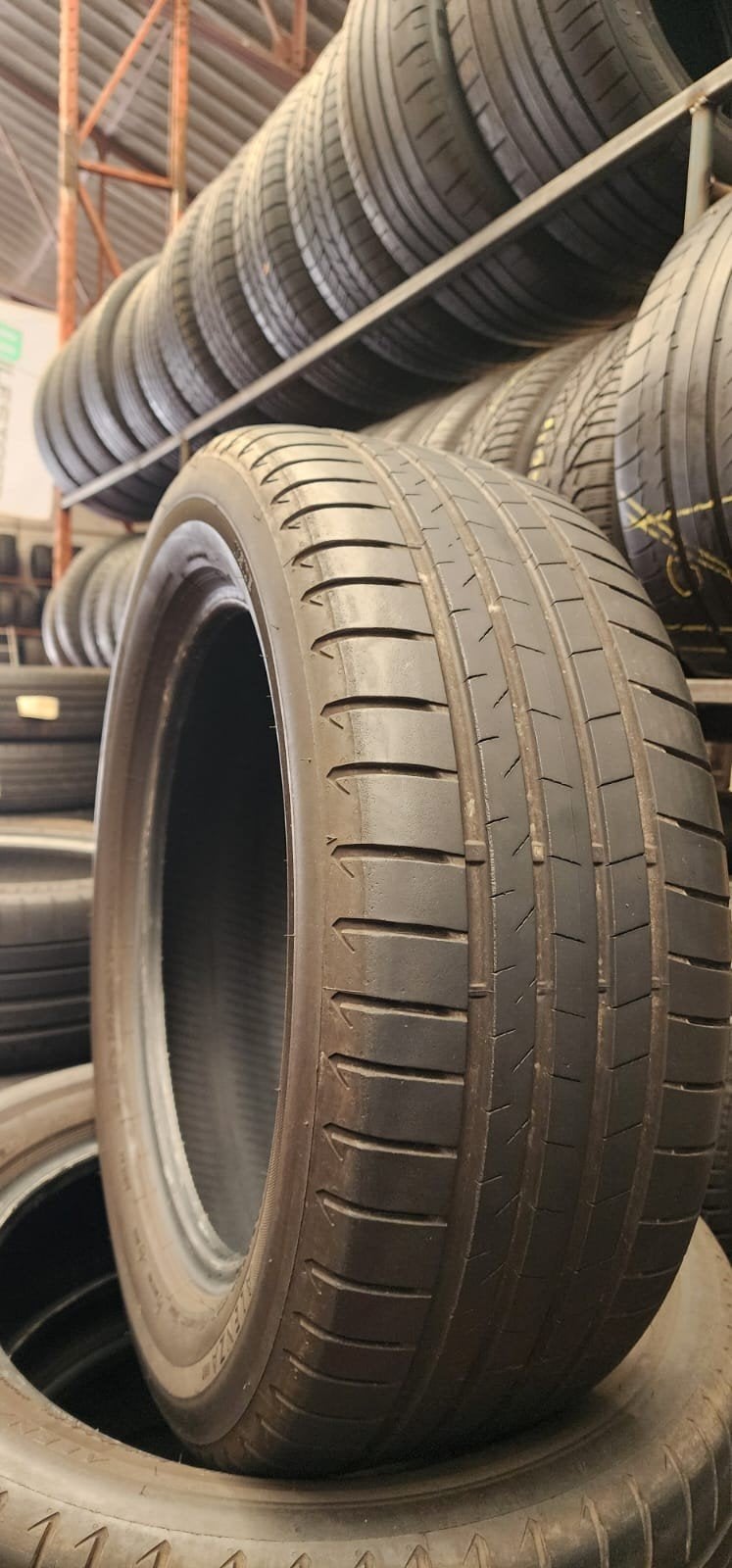 235/55R18 Bridgestone top qualité avec montage et équilibrag, Enlèvement, Utilisé