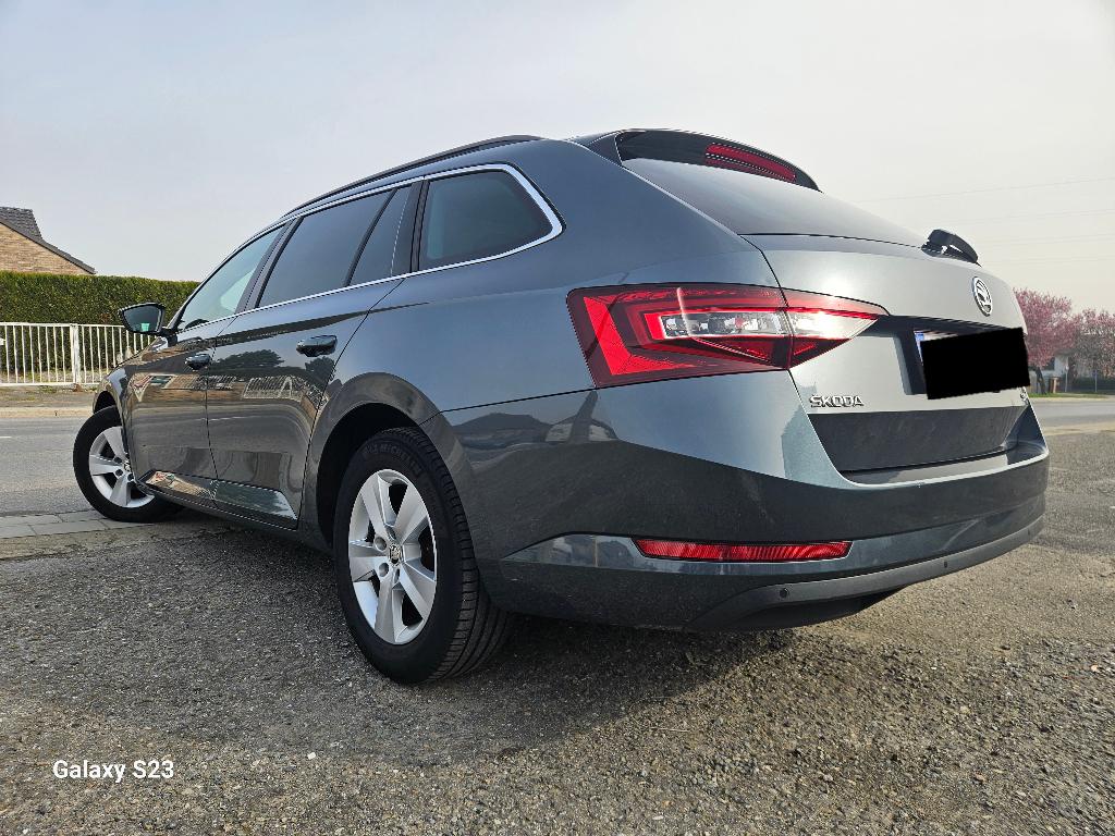 SKODA SUPERB 1.6 TDI EURO 6B GPS AIRCO ÉTAT NOUVELLE, Autos, Achat, Particulier, Superb, Euro 6