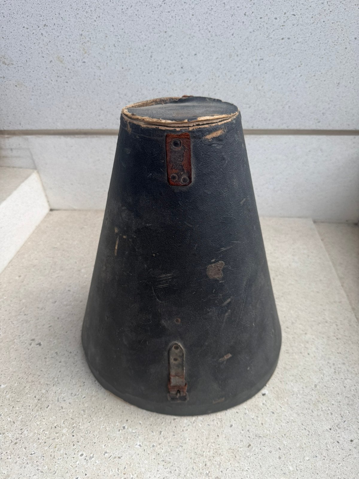 WW1 boîte pour à casque a pointe, Collections, Enlèvement ou Envoi