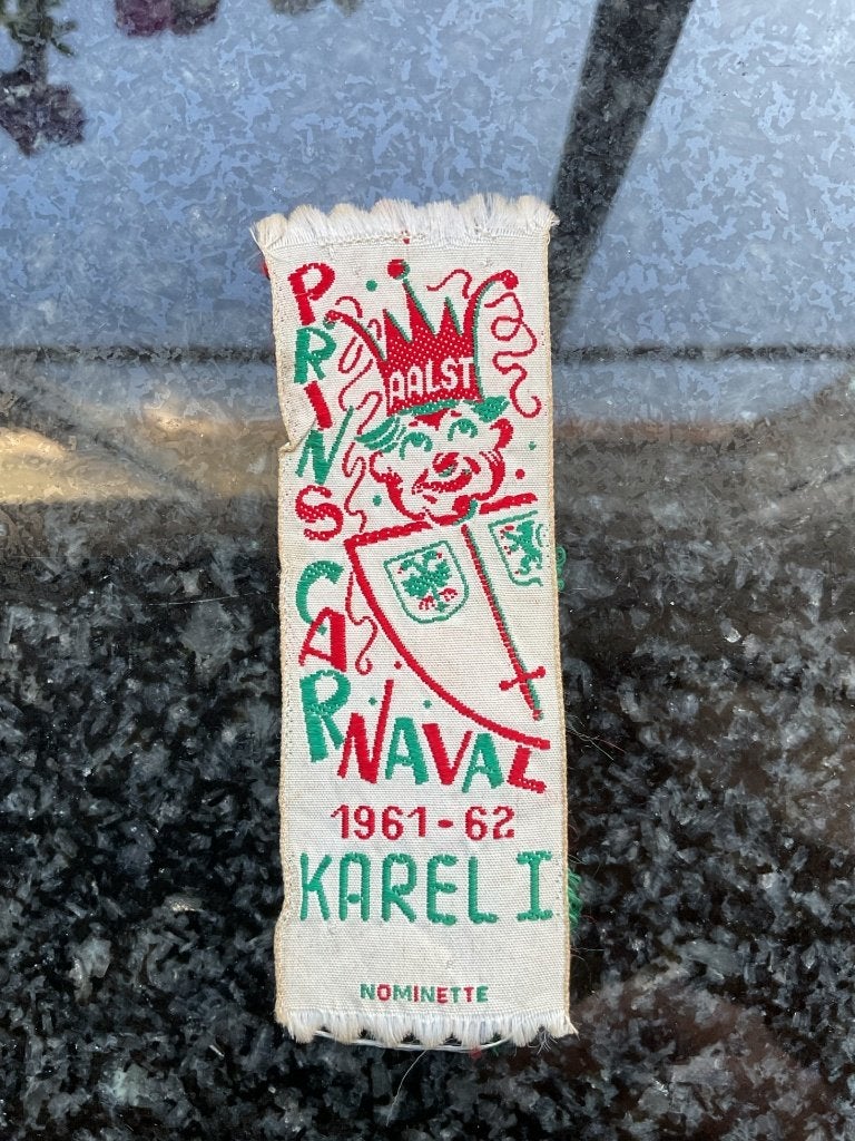 Aalst Carnaval Nominette 1961 - 62 Karel, Collections, Broches, Pins & Badges, Enlèvement