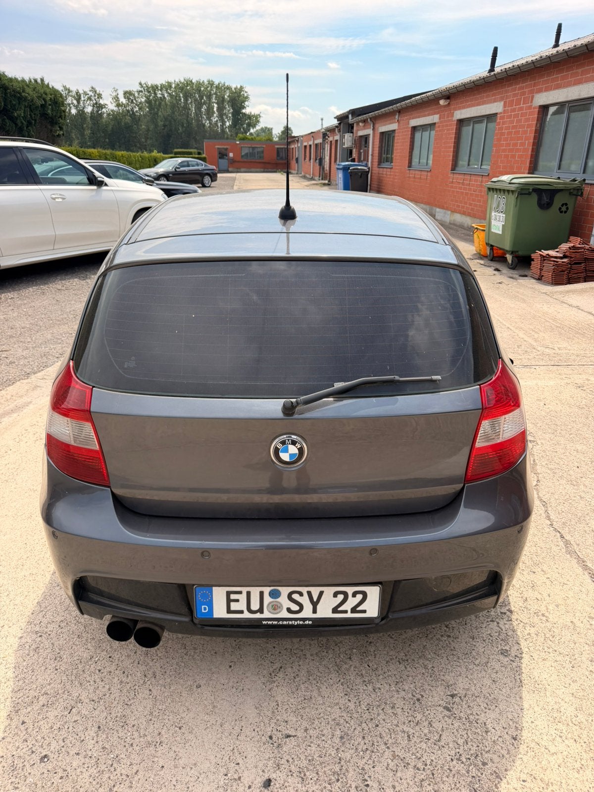 BMW 1 SERIE 116i ✅M PACK/Verlaagd met attest /AIRCO/CARPLAY, Auto's, BMW, 5 deurs, Euro 4, 85 kW, Lichtsensor