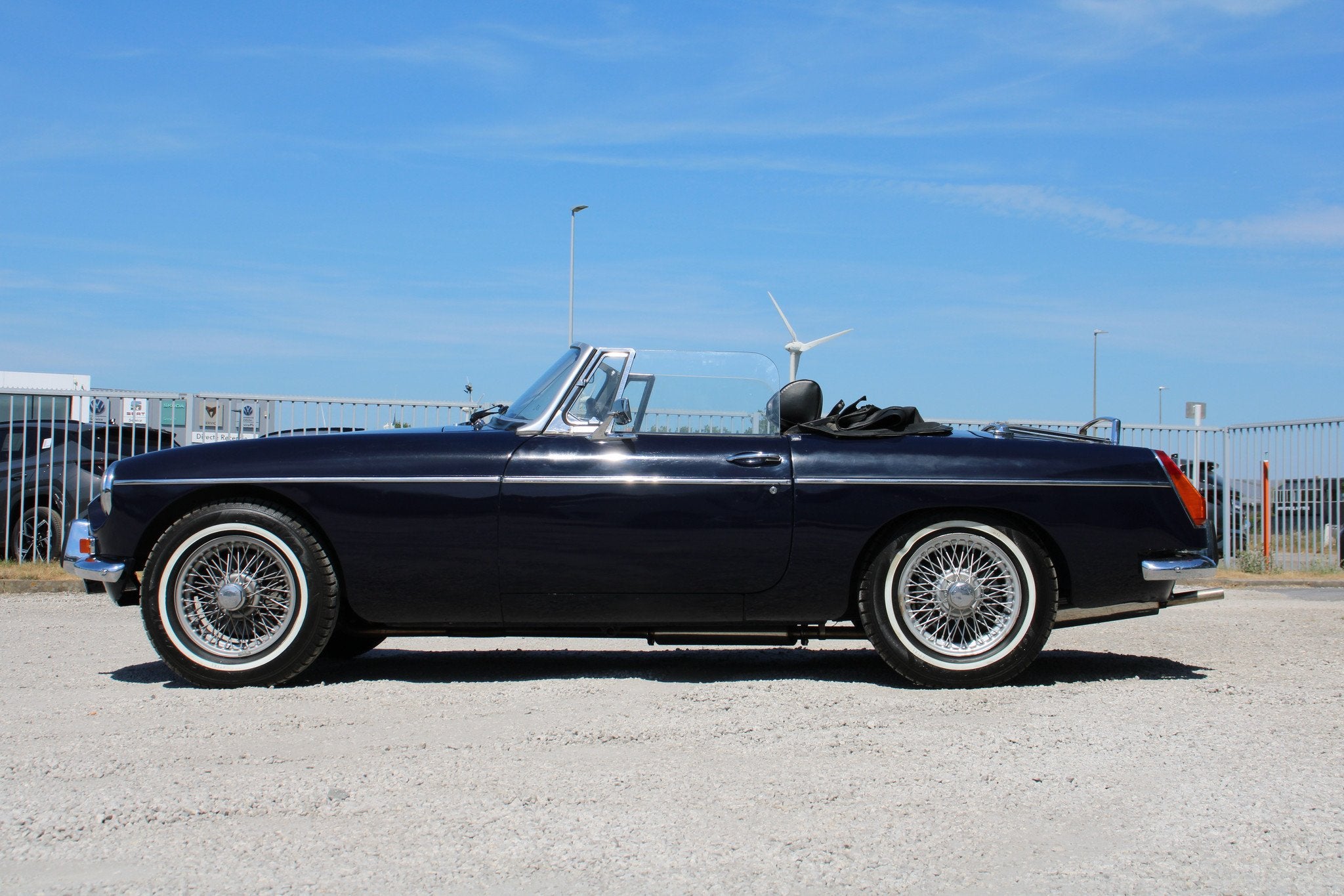 MG B 1.8 BENZINE 97 PK *TOP-OLDTIMER*, Autos, Oldtimers & Ancêtres, Cuir, Achat, Entreprise, Boîte manuelle