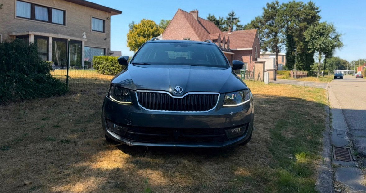Skoda octavia 150 pk 2014 DSG automaat 2 l diesel 177 dkm, Autos, Euro 5, Carnet d'entretien, Automatique, Particulier