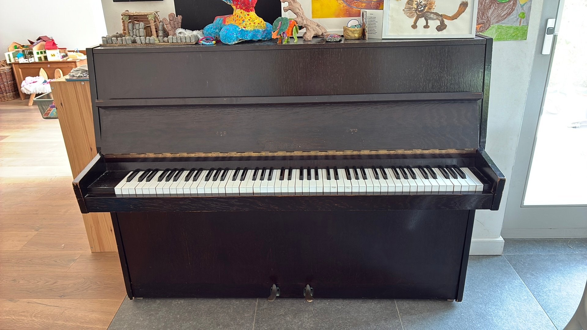 Piano Eisenberg, Muziek en Instrumenten, Ophalen, Zo goed als nieuw, Piano