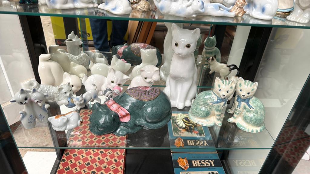 Vends en un lot une collection de chats, Collections, Enlèvement, Comme neuf