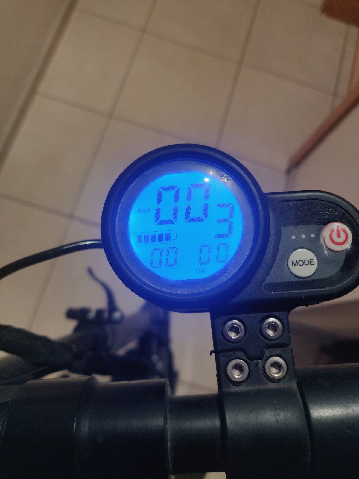 : Trottinette électrique - État quasi neuf (45 km/h, Enlèvement