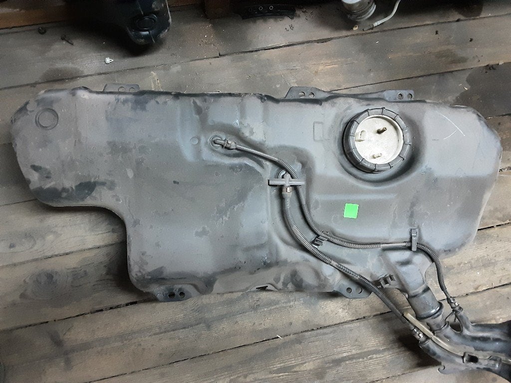 RESERVOIR CARBURANT Volkswagen Polo III (6N2) (6N0201085), Autos : Pièces & Accessoires, Volkswagen, Volkswagen AG, Utilisé, Kundenbetreuung@volkswagen.de